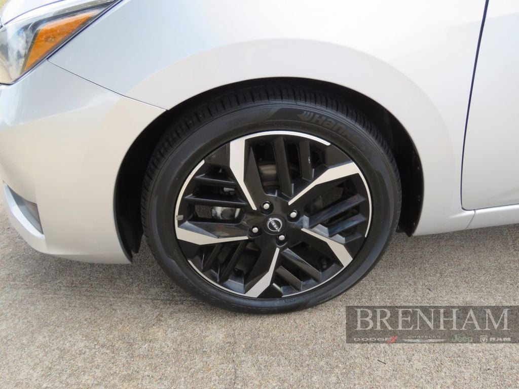 2024 Nissan Versa 1.6 SR