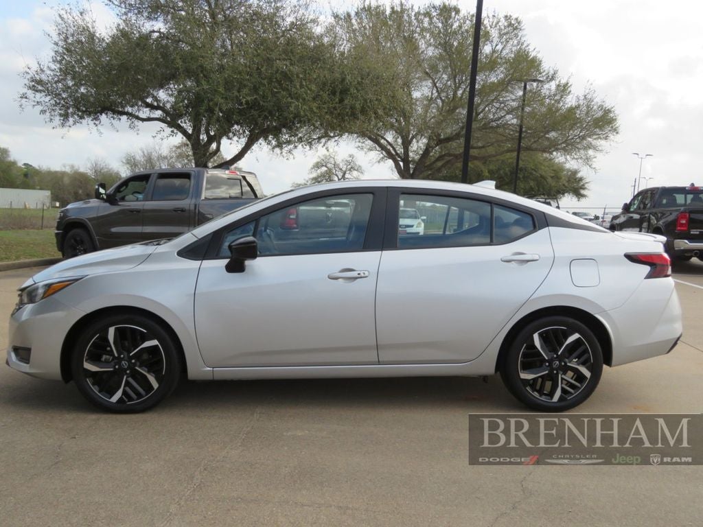 2024 Nissan Versa 1.6 SR