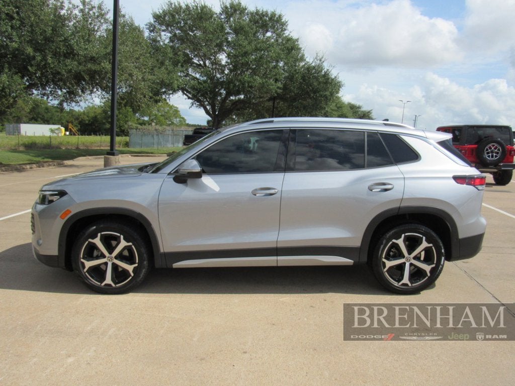 2025 Volkswagen Tiguan 2.0T SE
