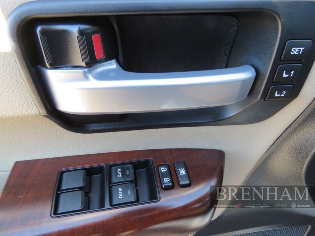 2016 Toyota Sequoia Platinum 5.7L V8